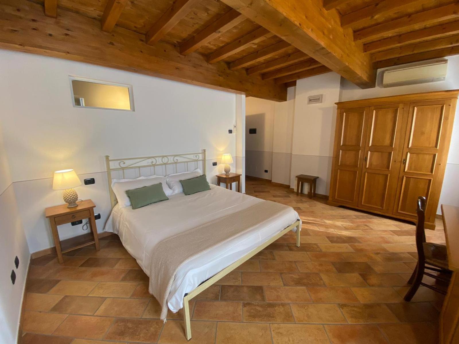 Locanda Corte Ruspecchio Bed and Breakfast Quattro Castella Buitenkant foto